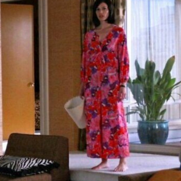 Vintage 60's Gossard Artemis Bed Jacket and Nightgown Set - Picture 7 of 16